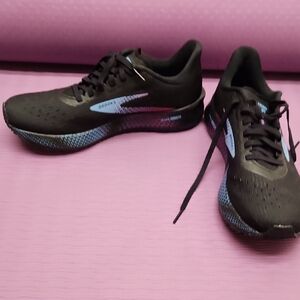 Brooks Women's Black and Purple Athletic Shoes
